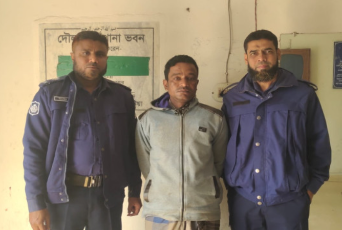 কুষ্টিয়ার দৌলতপুরে যাবজ্জীবন সাজাপ্রাপ্ত আসামি জামিরুল ইসলাম জামু গ্রেফতার