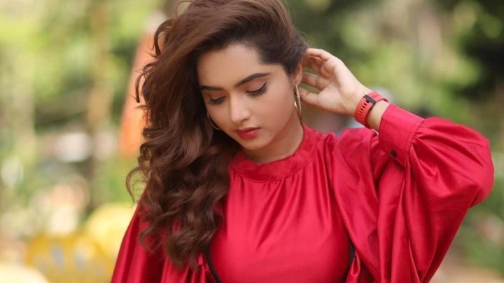 ‘আয়নাঘর’-এ নেই কেয়া পায়েল!